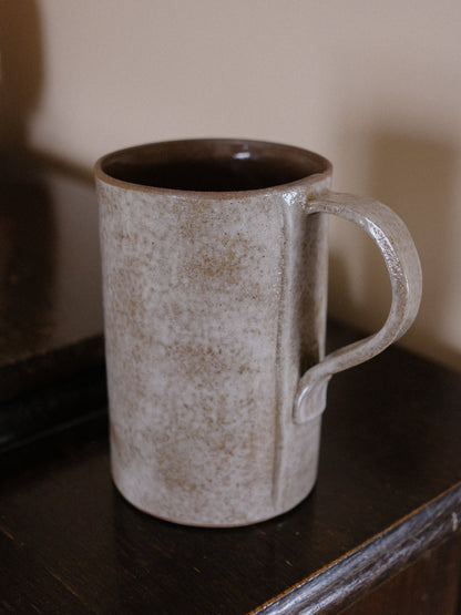 22 oz mug in sandstorm